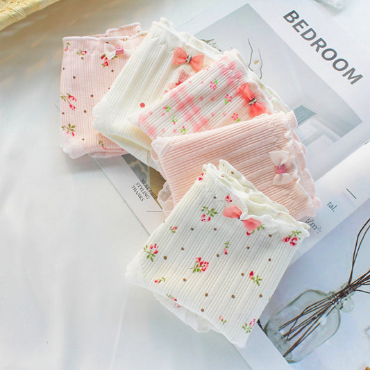 Women's Cute Lace Edge Small Floral Mid Panties