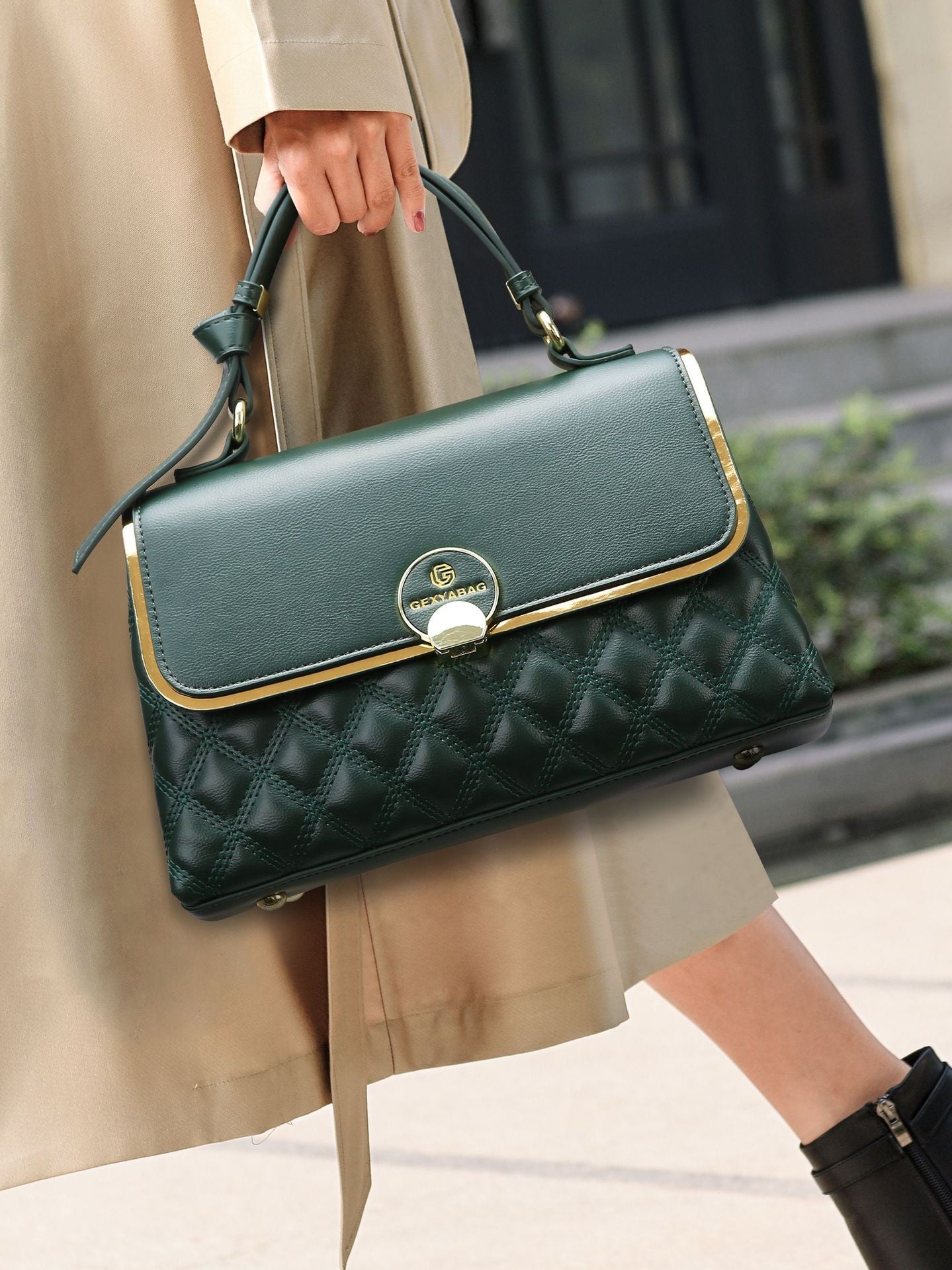 Women's High-grade Large Capacity Rhombus Spring Wild Bags