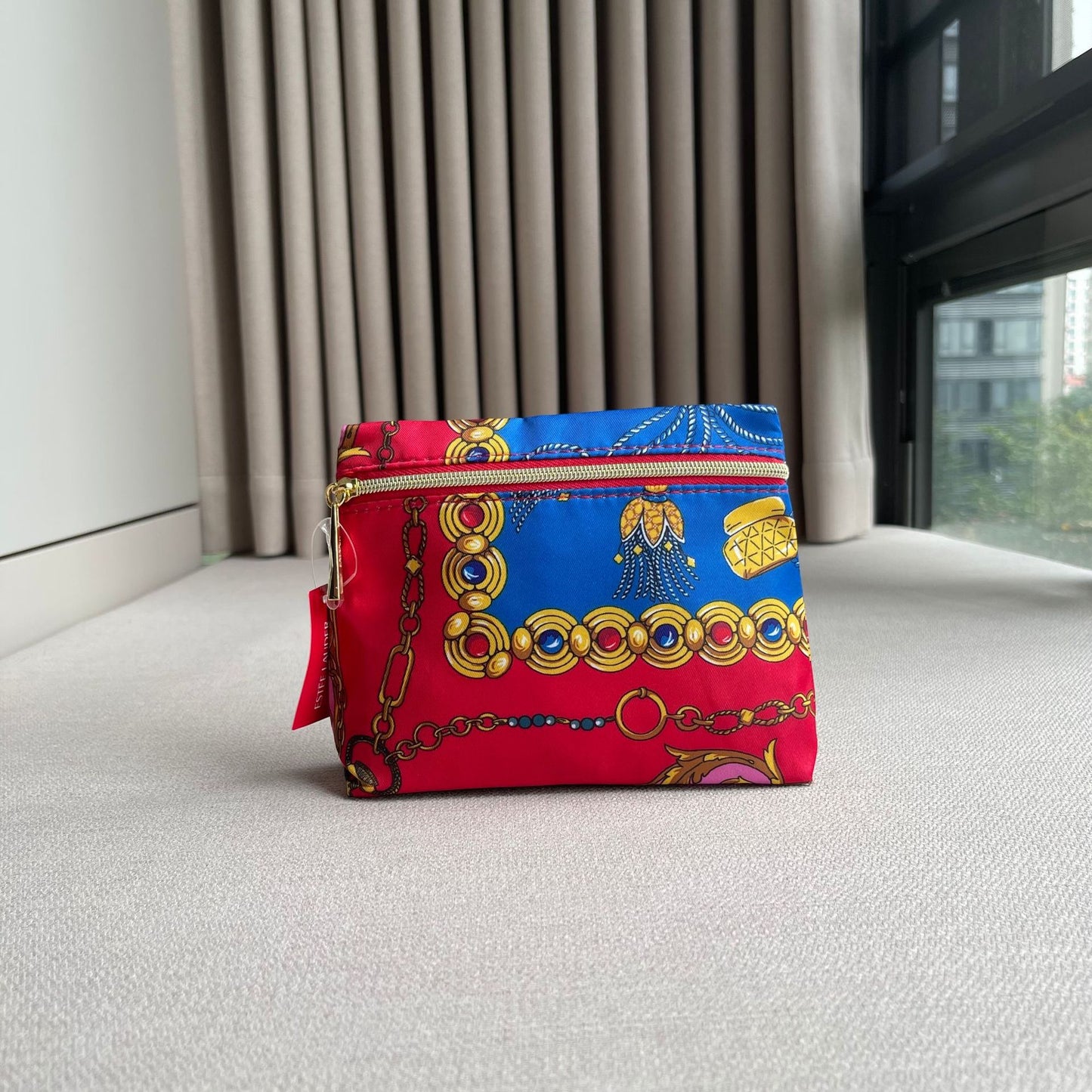 Light Down Space Cotton Hand Carrying Storage Large Capacity Cosmetic Bags