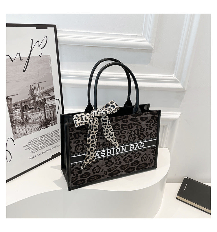 Women's Style Silk Scarf Bow Spring Large Capacity Fashion Leopard Print Women's Shoulder Bag