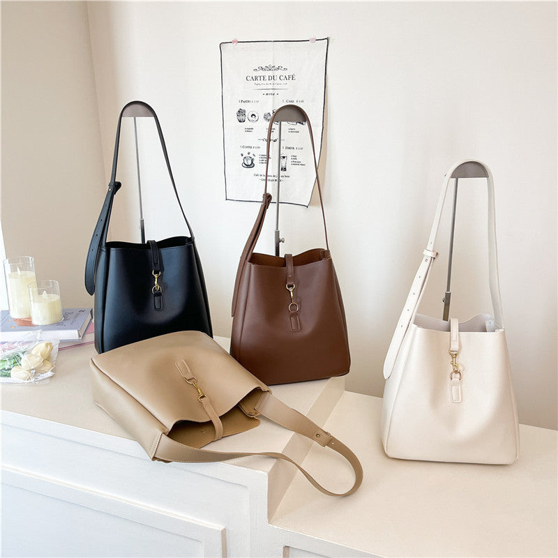 Women's Soft Leather Summer Texture Western Style Trendy Retro Bucket Bags