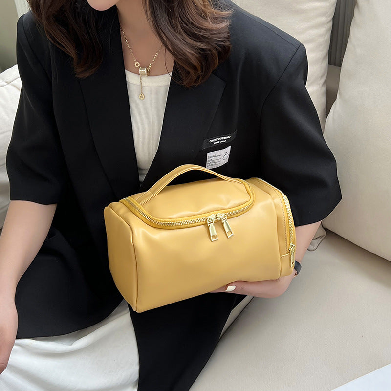Hand-held Make-up Out Toiletry Cosmetics Storage Makeup Bag