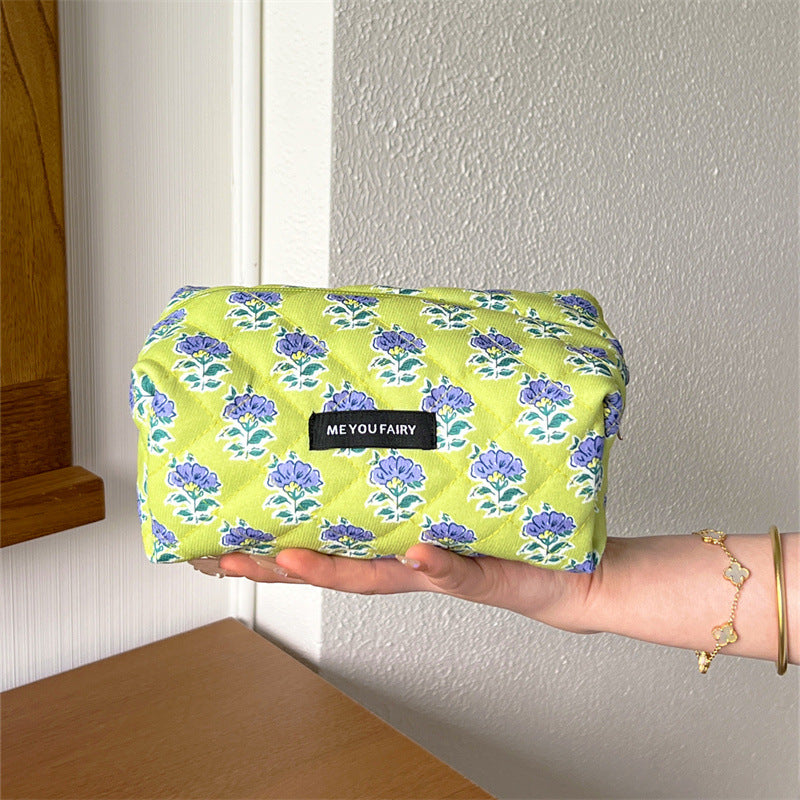 Fresh Good-looking Large Capacity Storage Convenient Makeup Bag