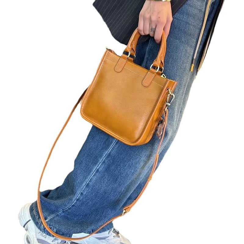 Comfortable Women's Portable Cowhide Niche Commuter Women's Shoulder Bag
