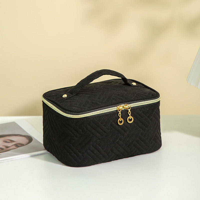 Women's Large Capacity Good-looking Quilted Cosmetics Storage Cosmetic Bags