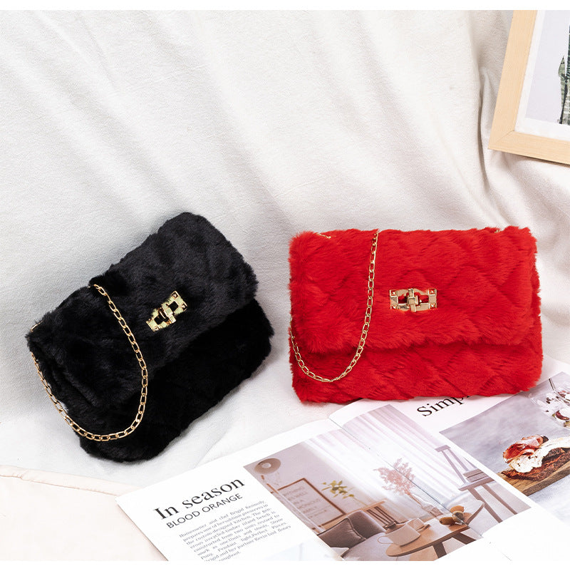 Charming Women's Furry Fashionable Korean Chain Crossbody Bags