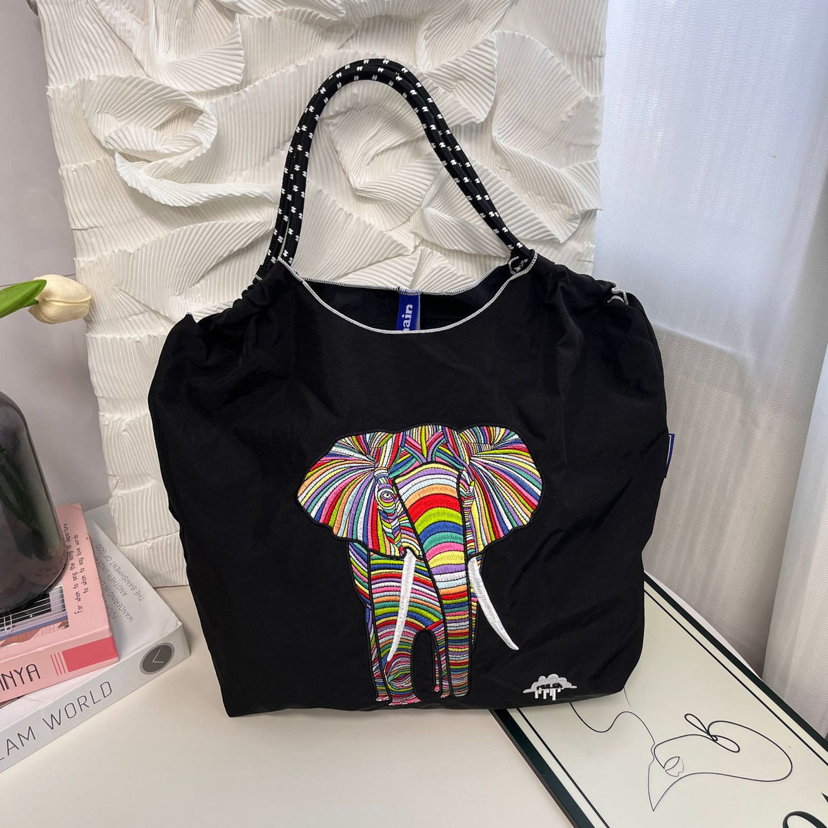 Embroidered Shopping With Flowers Plants On The Upper Body Niche Women's Shoulder Bag