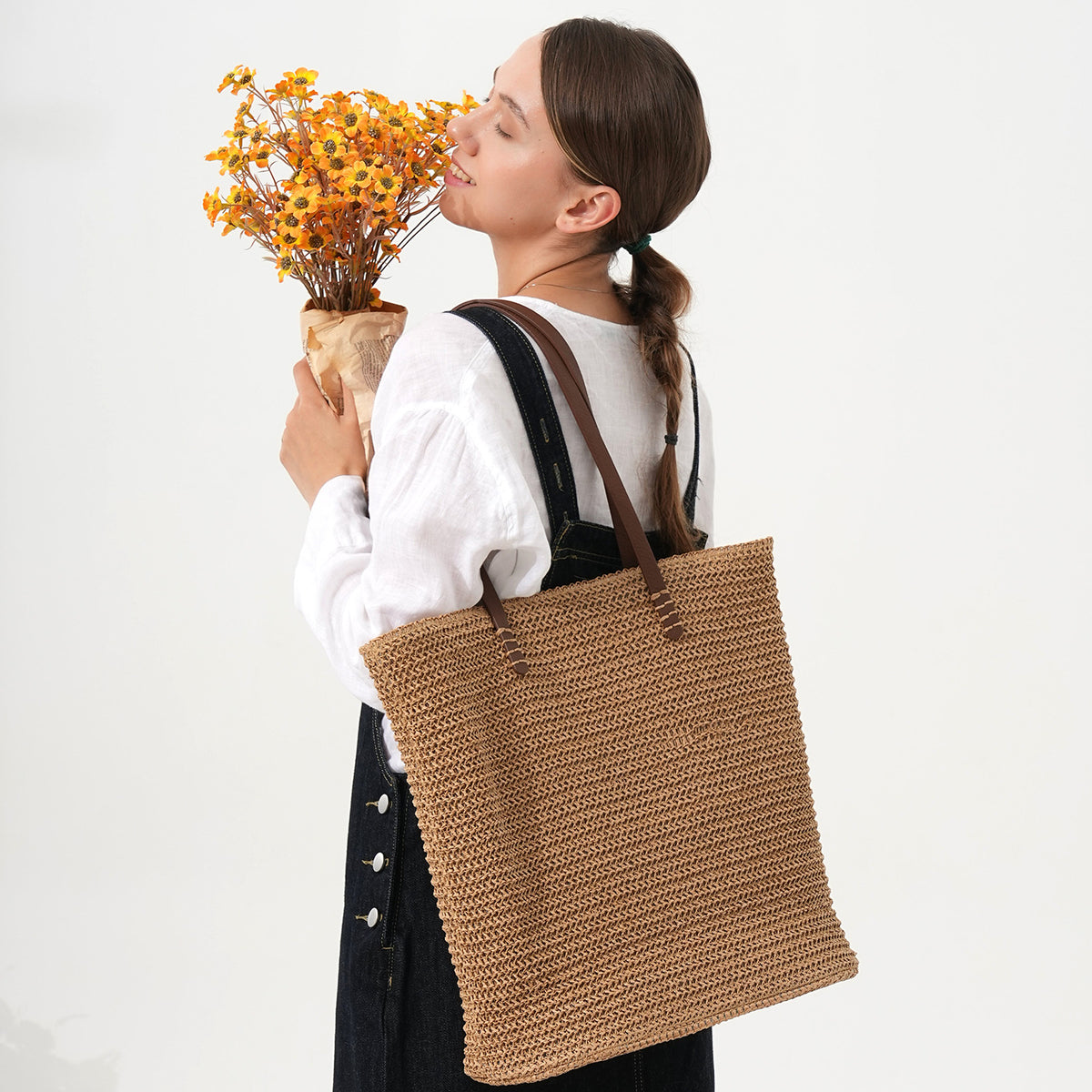 Women's Straw Woven Vacation Beach Large Capacity Women's Shoulder Bag