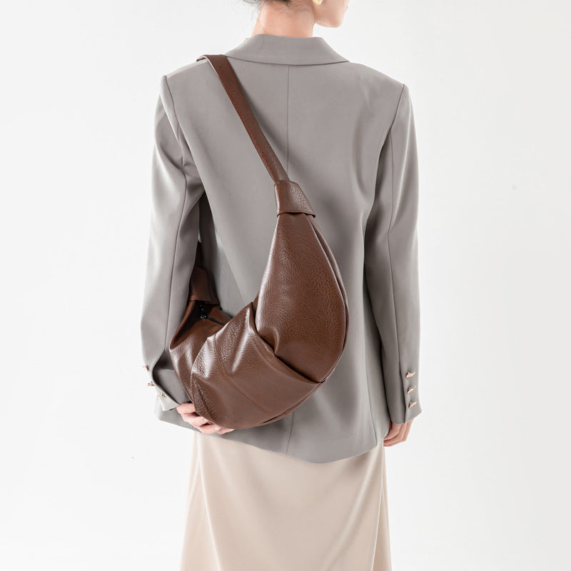 Women's Style Large Capacity Retro Soft Leather Pleated Dumpling Idle Leisure Bags