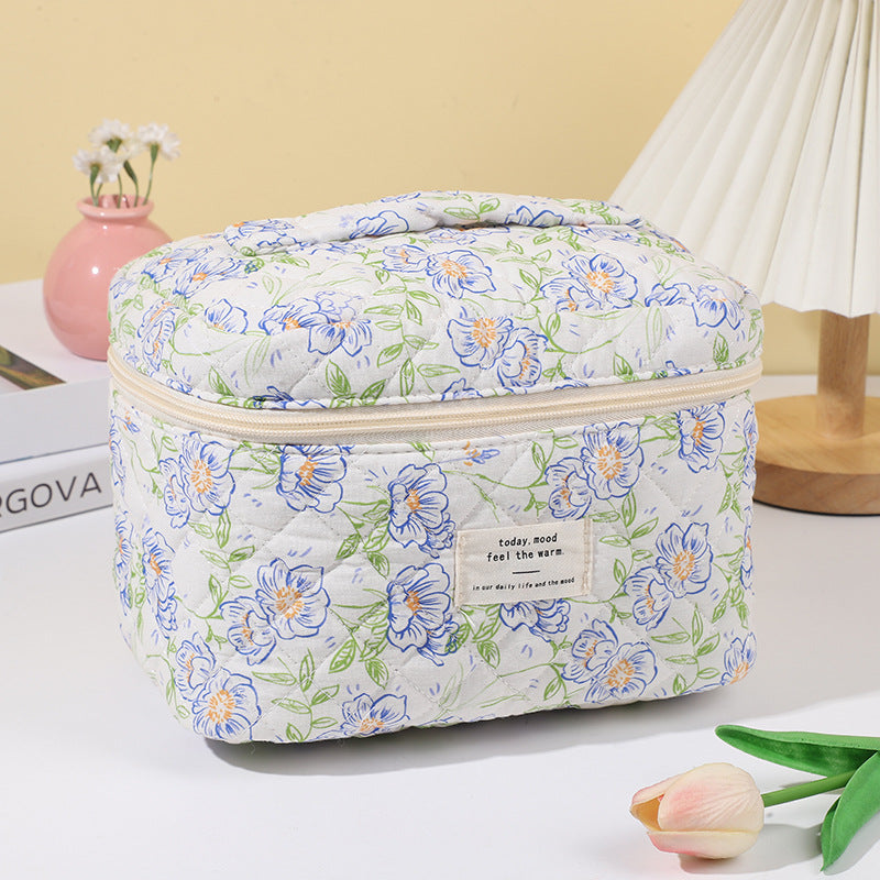 Casual Portable Floral Large Capacity Quilted Cosmetic Bags