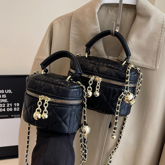 Slouchy Women's Texture Niche Chain Portable Bags