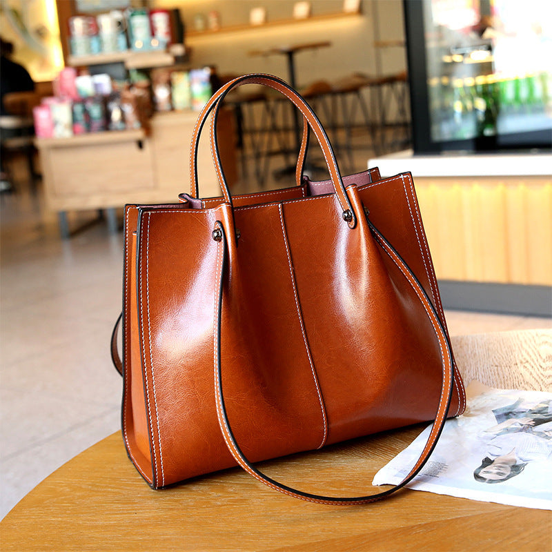 Women's Genuine Leather Large Capacity Latin America Underarm Senior Vintage Tote Bags