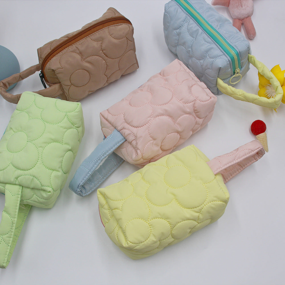 Women's Capacity Pencil Wash Portable Storage Candy Cosmetic Bags