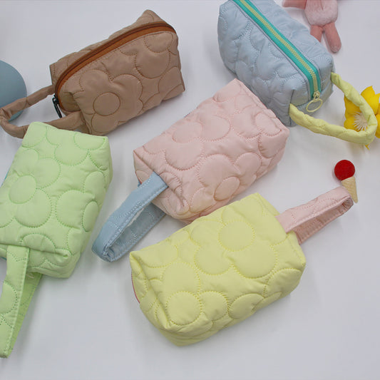 Women's Capacity Pencil Wash Portable Storage Candy Cosmetic Bags