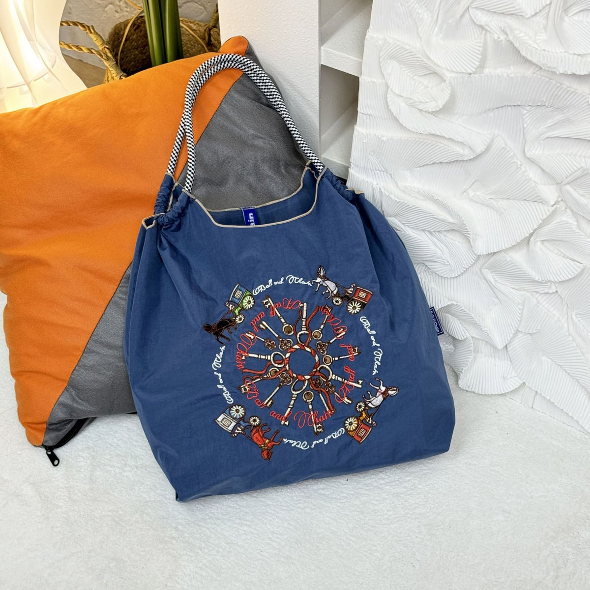 Embroidered Shopping With Flowers Plants On The Upper Body Niche Women's Shoulder Bag