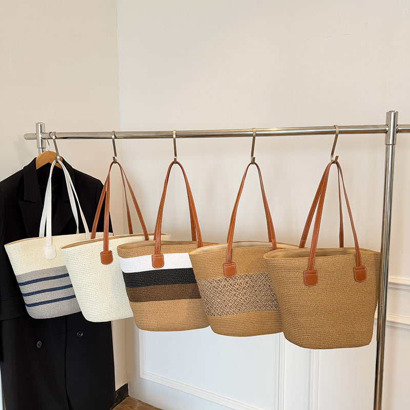 Women's Large Capacity Straw Hand-woven Beach Vegetable Women's Shoulder Bag