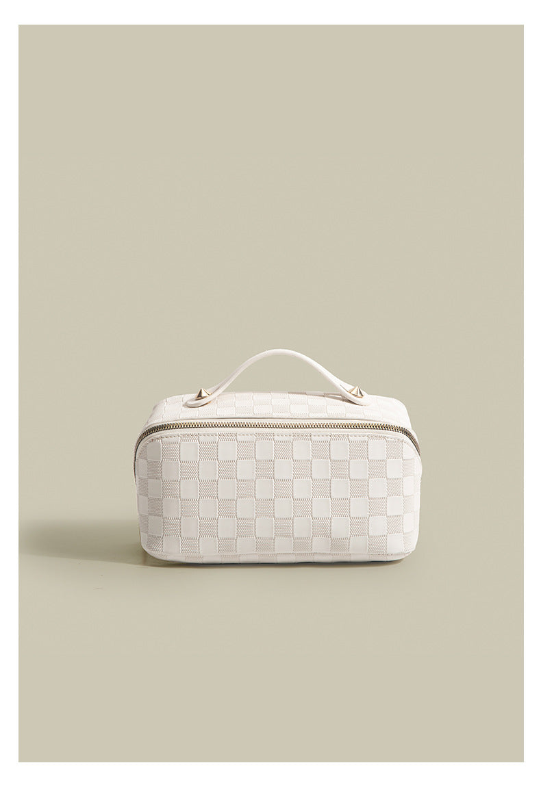 Convenient Toiletry Storage Chessboard Grid Printed Makeup Bag