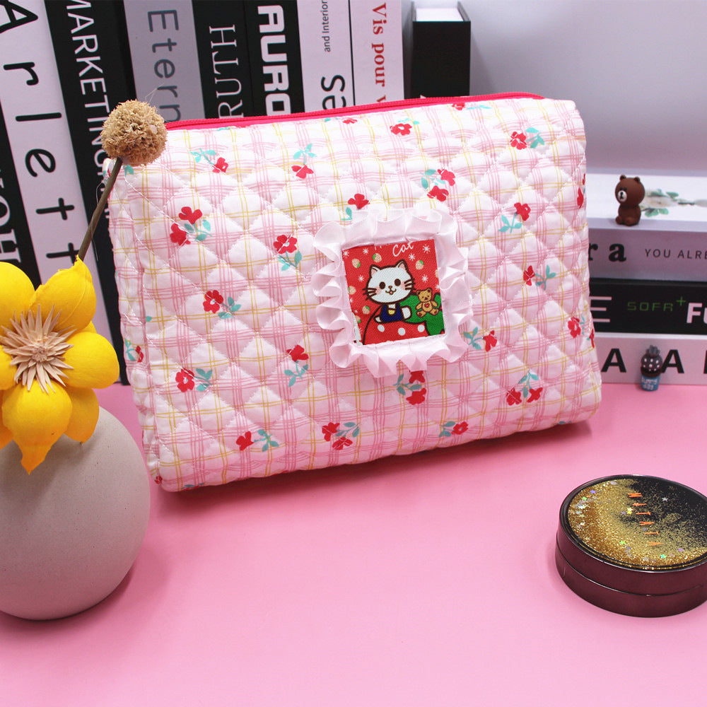 Cute Large Capacity Cat Portable Heart Storage Makeup Bag
