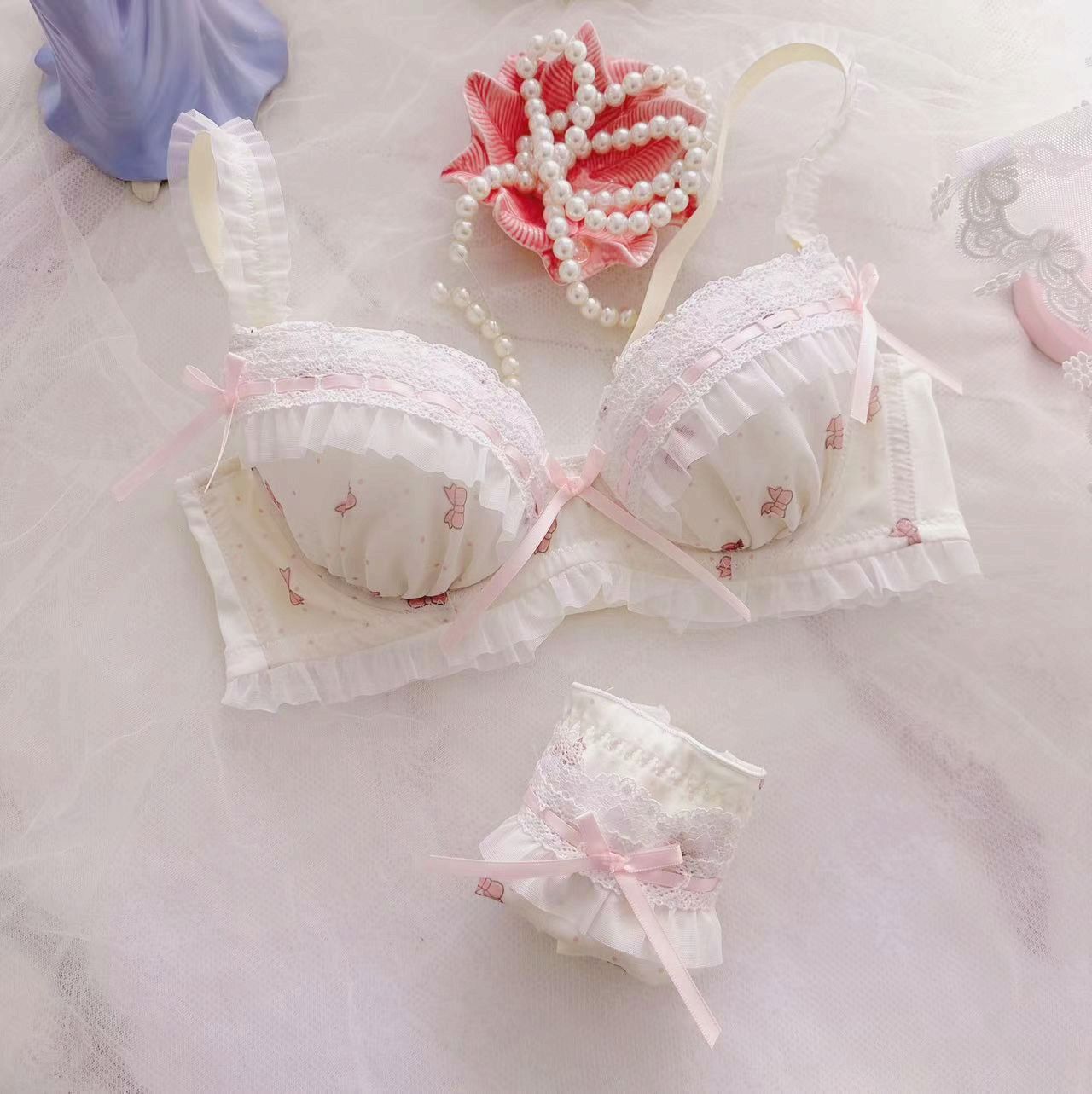 Soluble Ribbon Two-color Thin Cup College Lingerie Sets