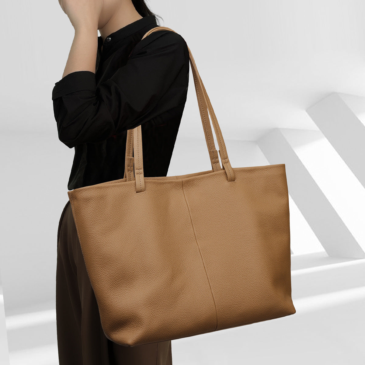 Elegant Women's Leather Large Capacity Simple Tote Bags