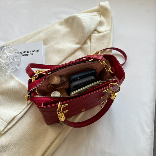 Women's Spring Diana Rhombus Embroidery Thread Fashion Crossbody Bags