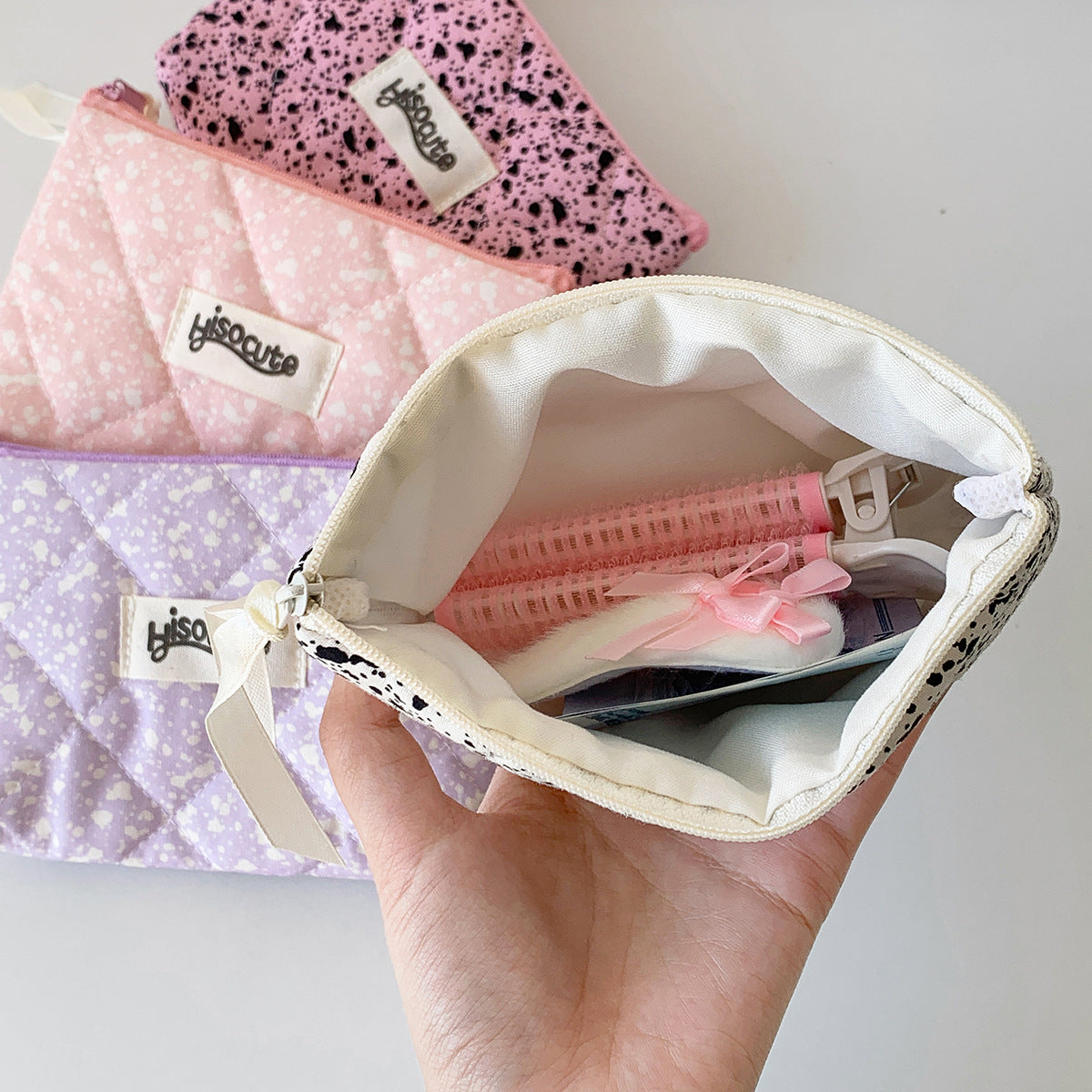 Attractive Quilted Good-looking Storage Portable Headset Makeup Bag