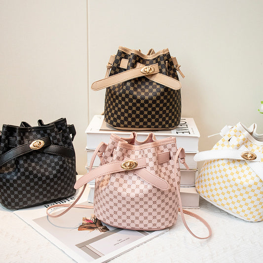 Women's Elegant Large Capacity Fashion Personalized Printing Crossbody Bags
