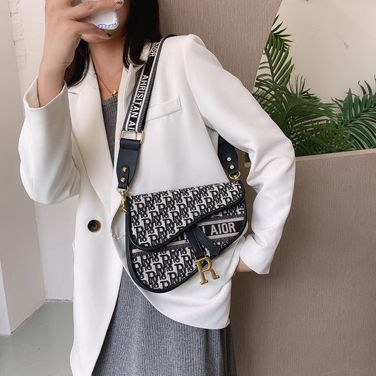 Women's Cloth Wide Strap Novel Design Fashionable Crossbody Bags
