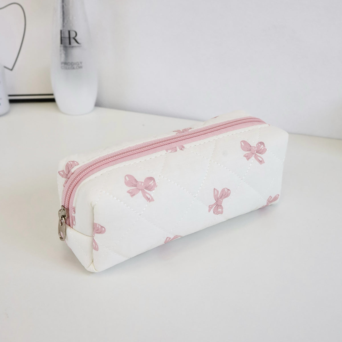 Direct Sale Portable Vertical Large Capacity Partition Storage Makeup Bag