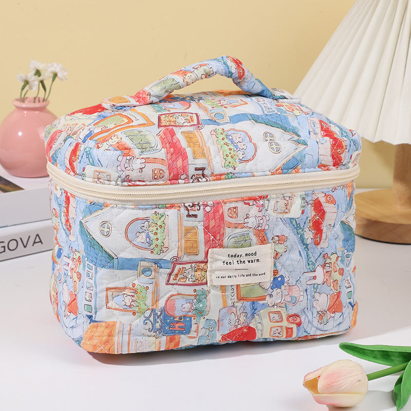 Casual Portable Floral Large Capacity Quilted Cosmetic Bags