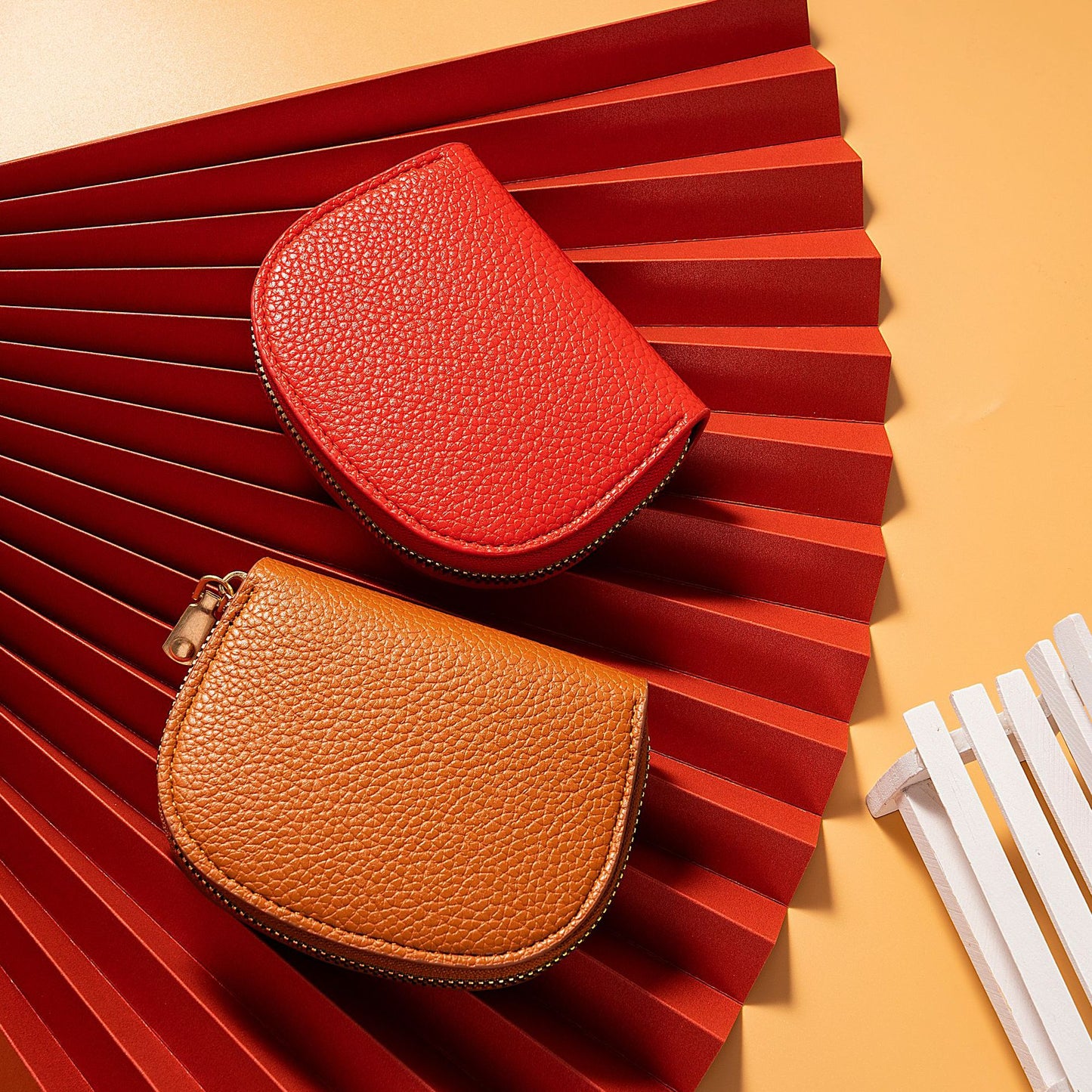 Style Fresh Shell Semicircle Expanding Multiple Card Holder