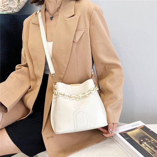 Women's Style Trendy Fashion Chain Hand Bags