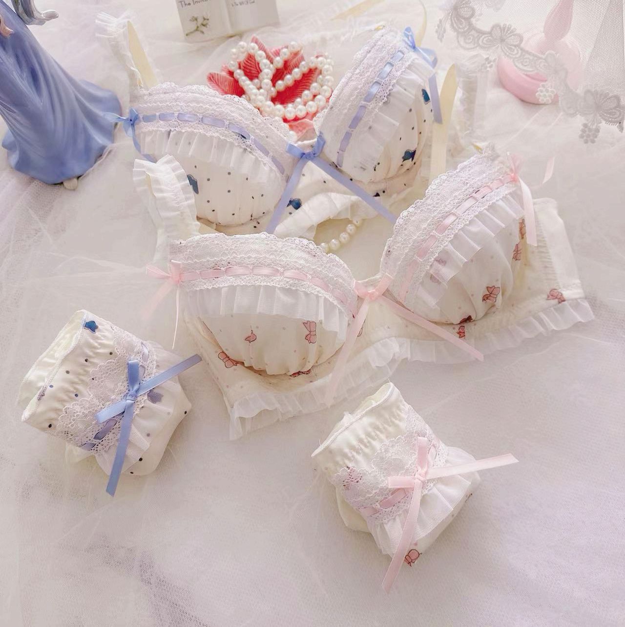 Soluble Ribbon Two-color Thin Cup College Lingerie Sets