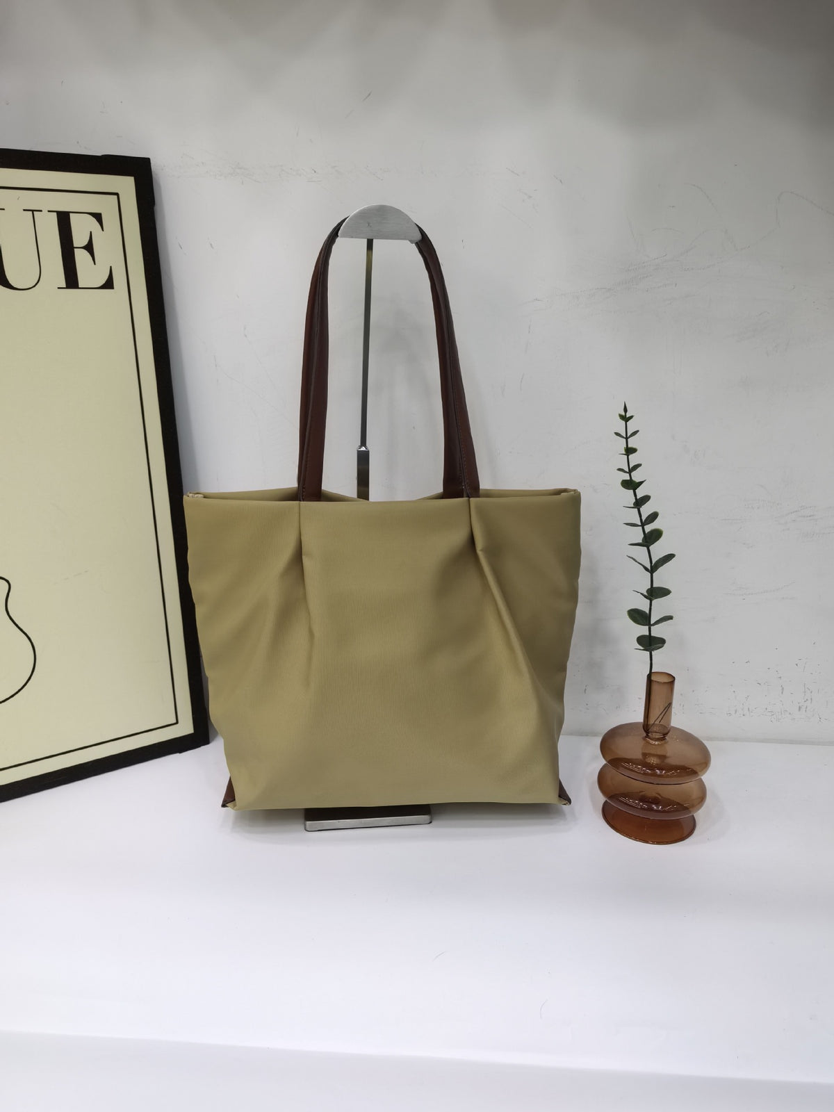 Beautiful Pretty Women's Nylon Waterproof Runaway Women's Shoulder Bag