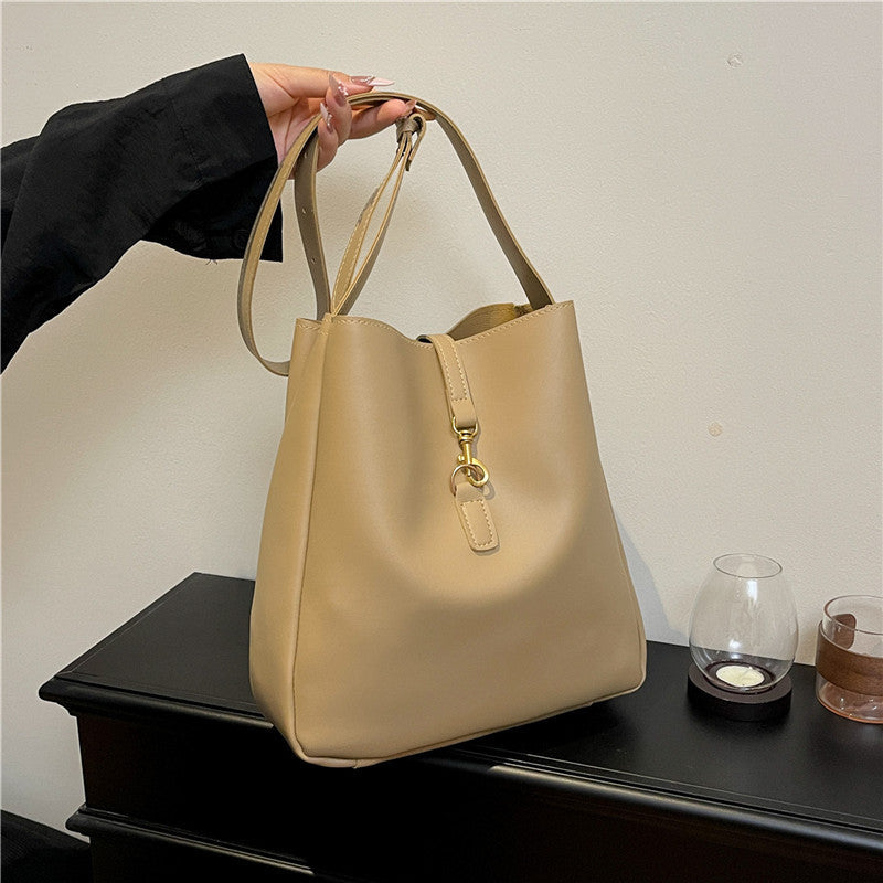 Women's Soft Leather Summer Texture Western Style Trendy Retro Bucket Bags