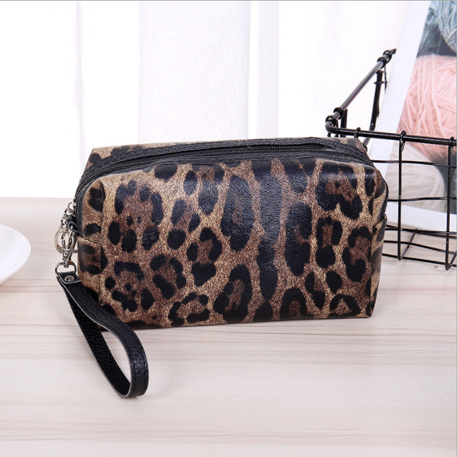 Women's One-piece Leopard Print Cosmetics Storage Portable Makeup Bag