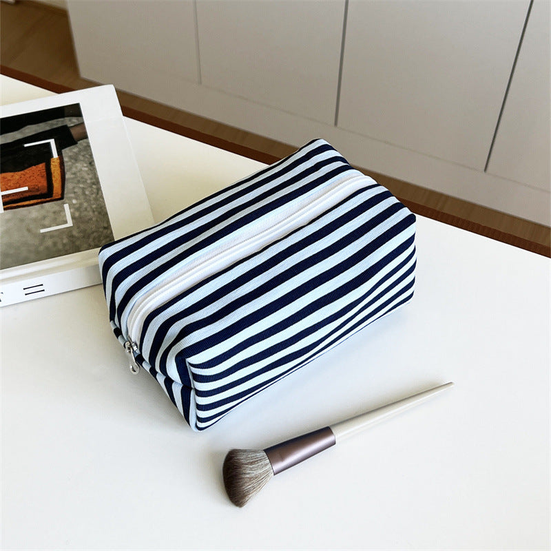 Women's Storage Wash Good-looking Large Capacity Contrast Color Bags