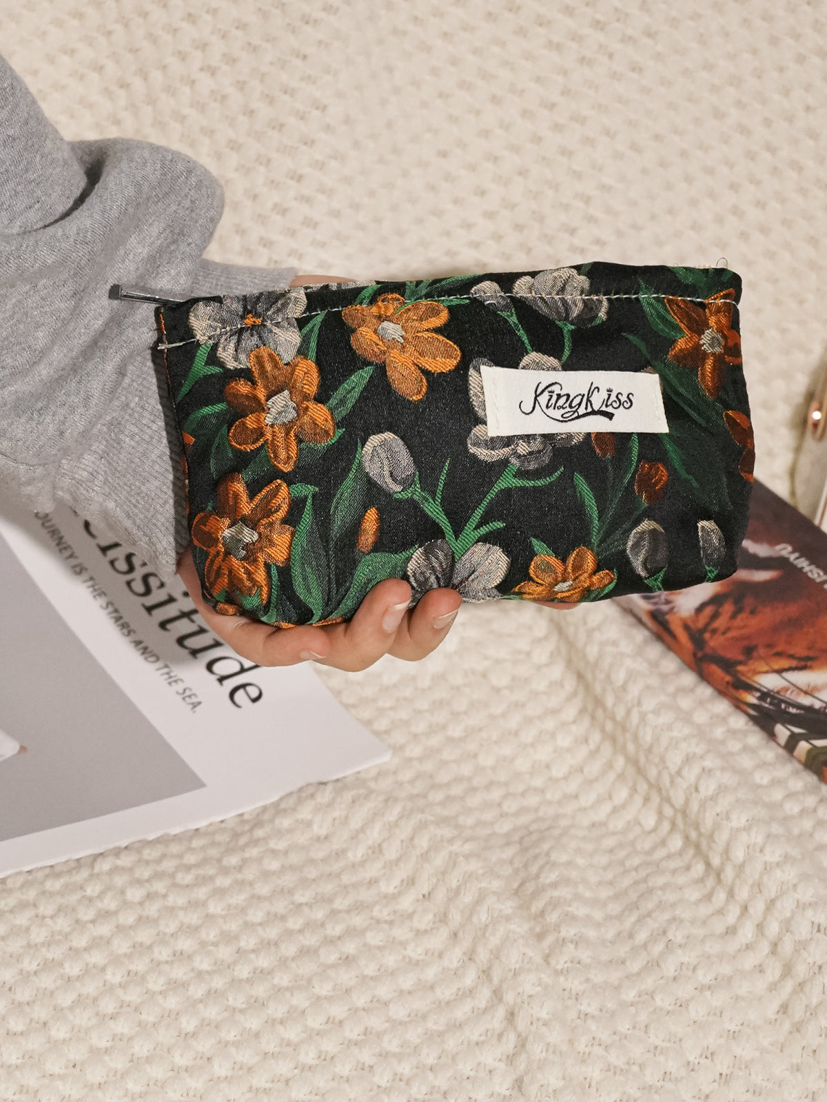 Clutch Large Capacity Flower Storage Portable Makeup Bag