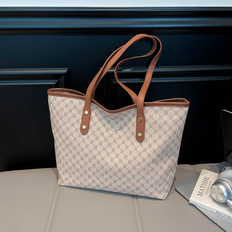 Women's Korean Style Retro Printed Letter Simplicity Commuter Women's Shoulder Bag