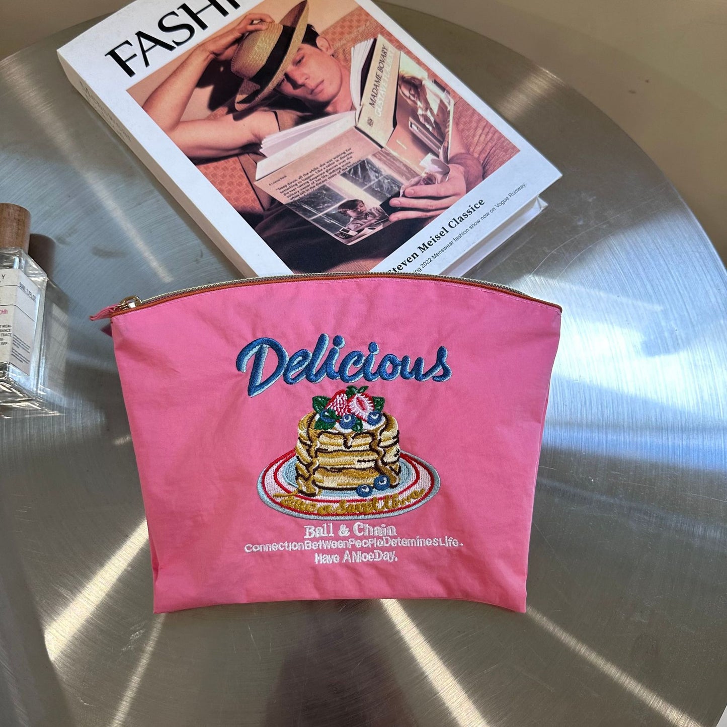 Round Embroidery Environmental Protection Storage Waterproof Cosmetic Bags