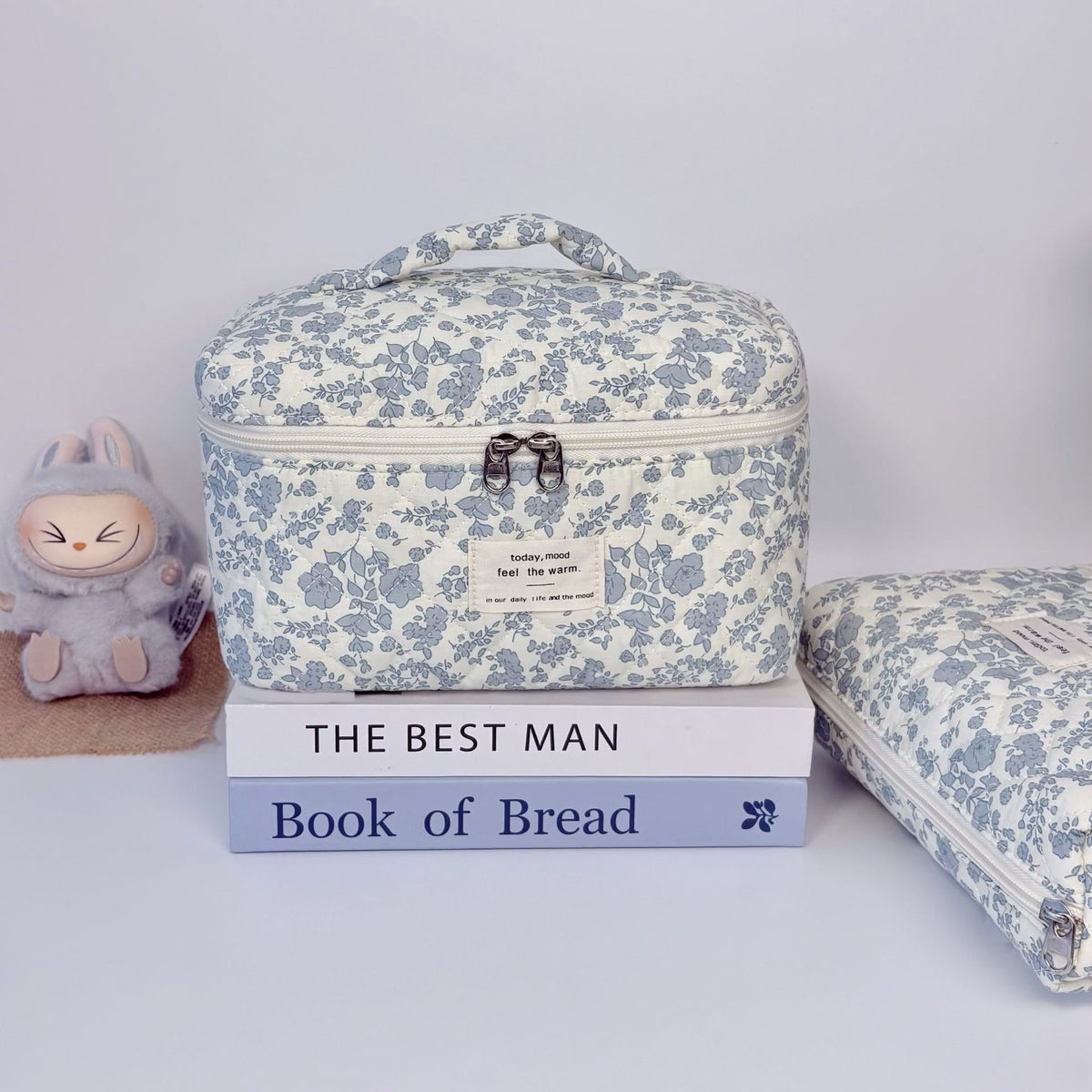 Fresh Floral Good-looking Portable Toiletry Large Capacity Bags