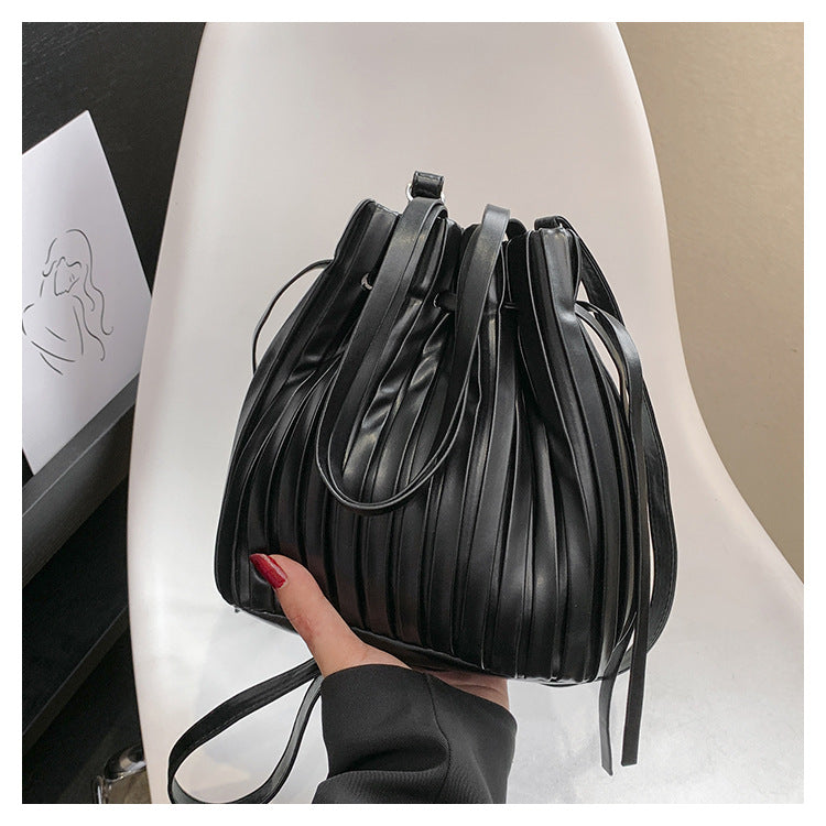 Korean Style Personalized Pleated Minority Design Bucket Bags