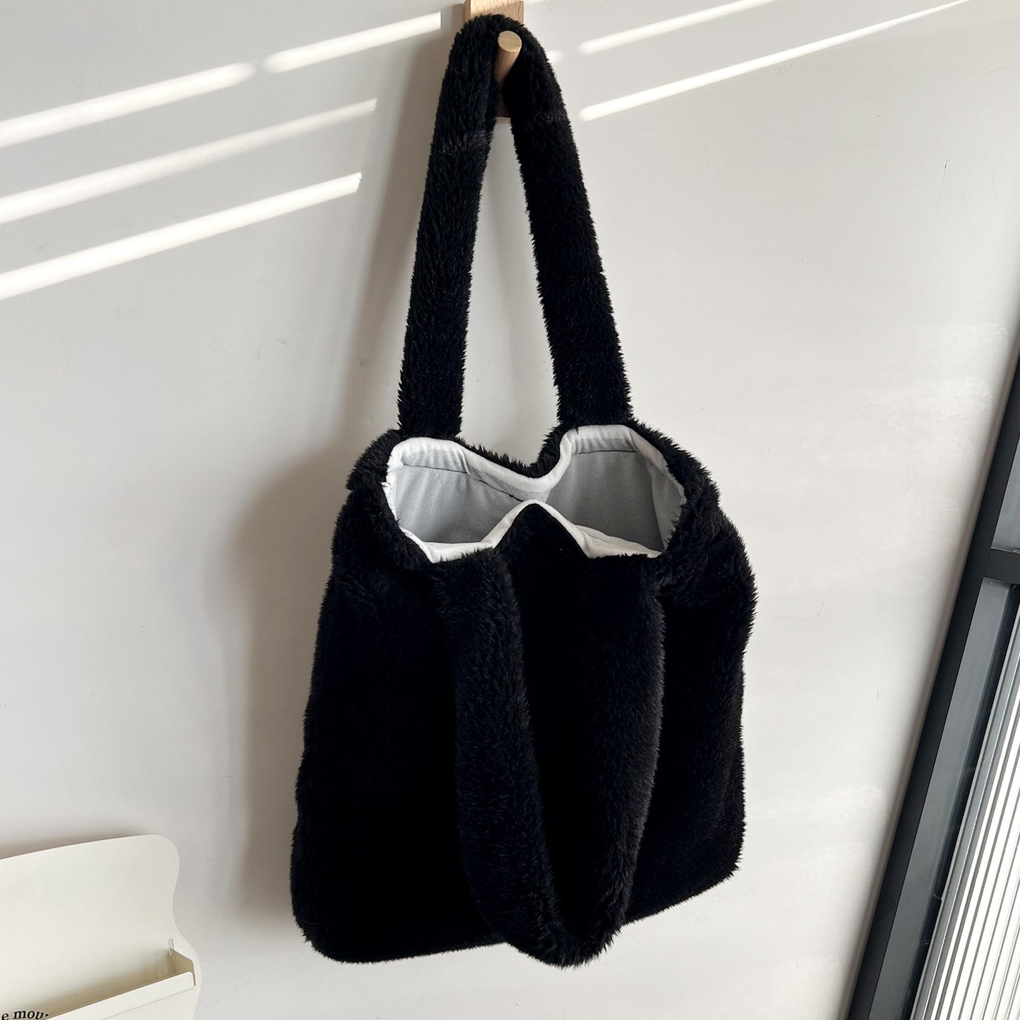 Women's Plush Fur Portable Large Capacity Furry Shoulder Bags