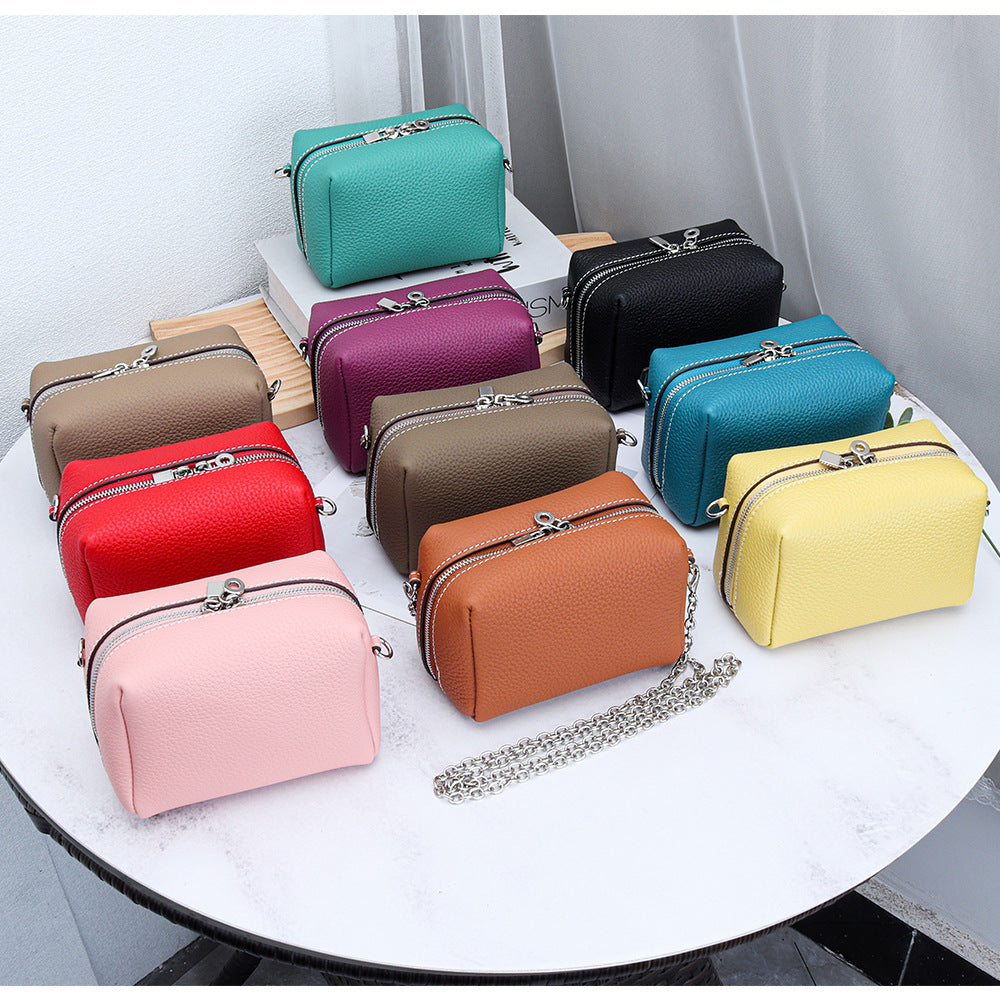 Women's Chain Portable Leather Large Capacity Washing Bags