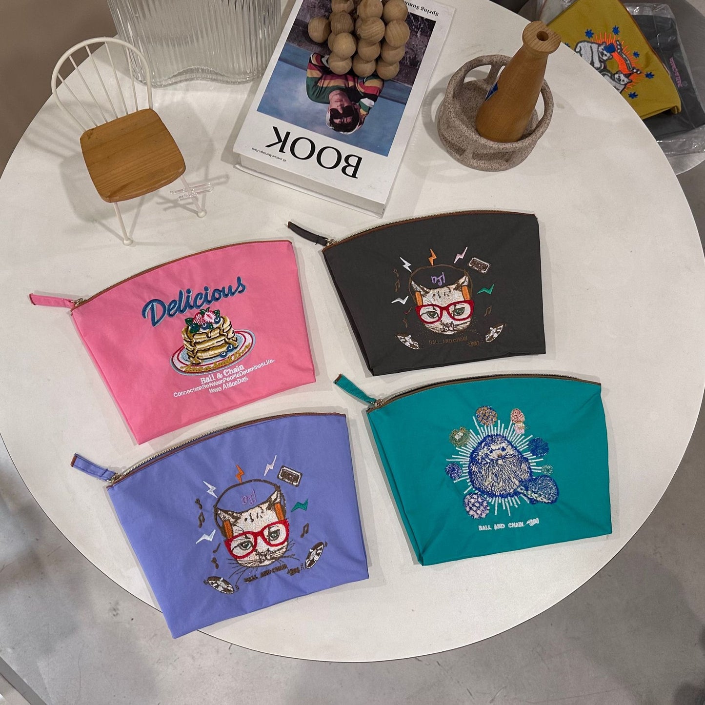 Round Embroidery Environmental Protection Storage Waterproof Cosmetic Bags