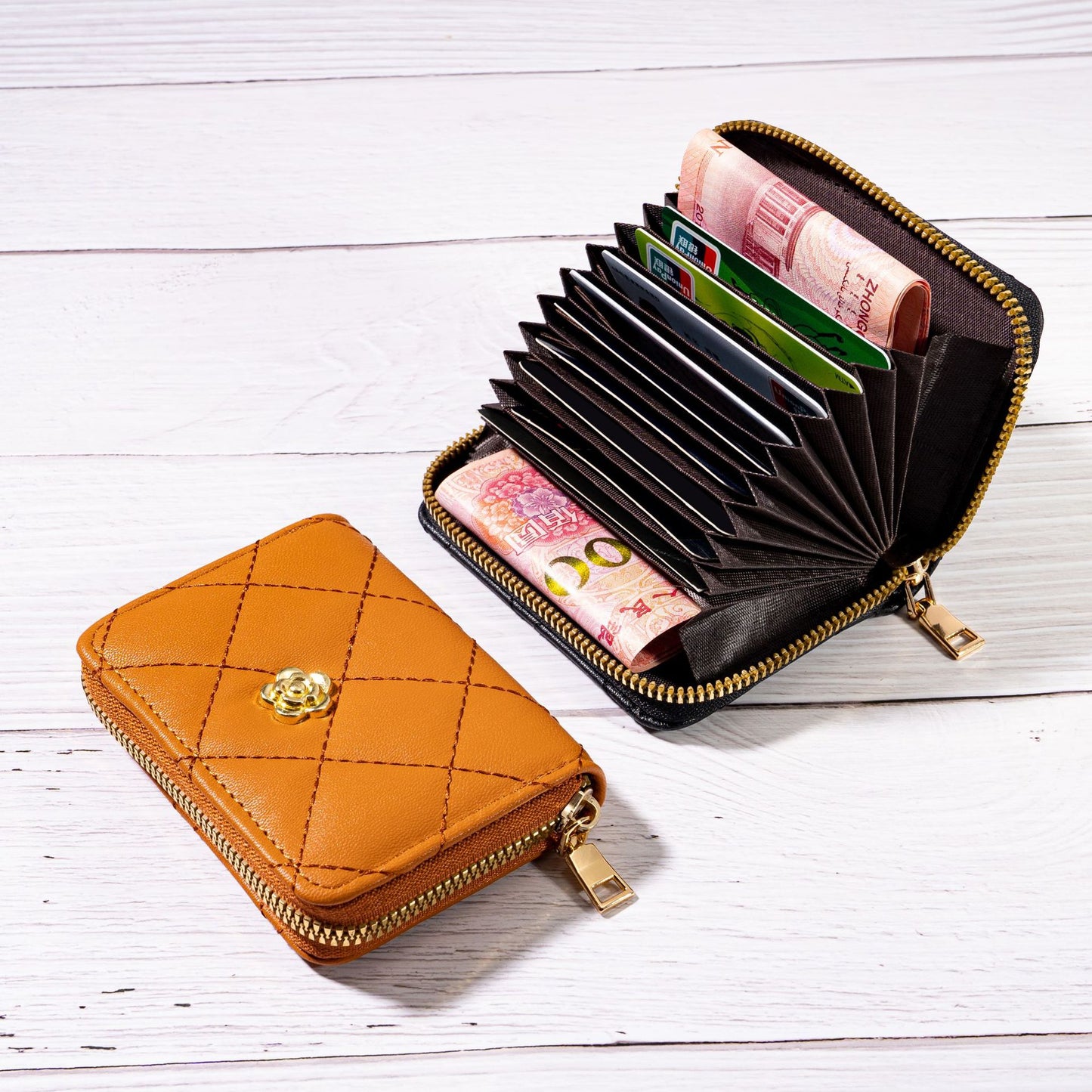 Women's Luxury Classic Style Expanding Multiple Slots Card Holder