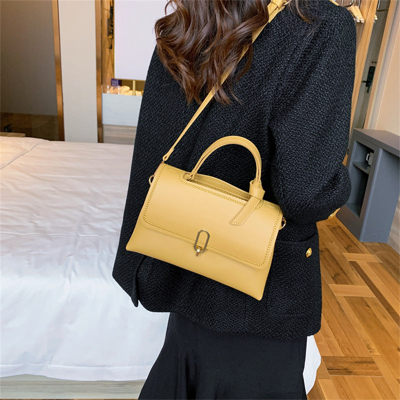 Women's Type Good Texture Retro Korean Twist Bags