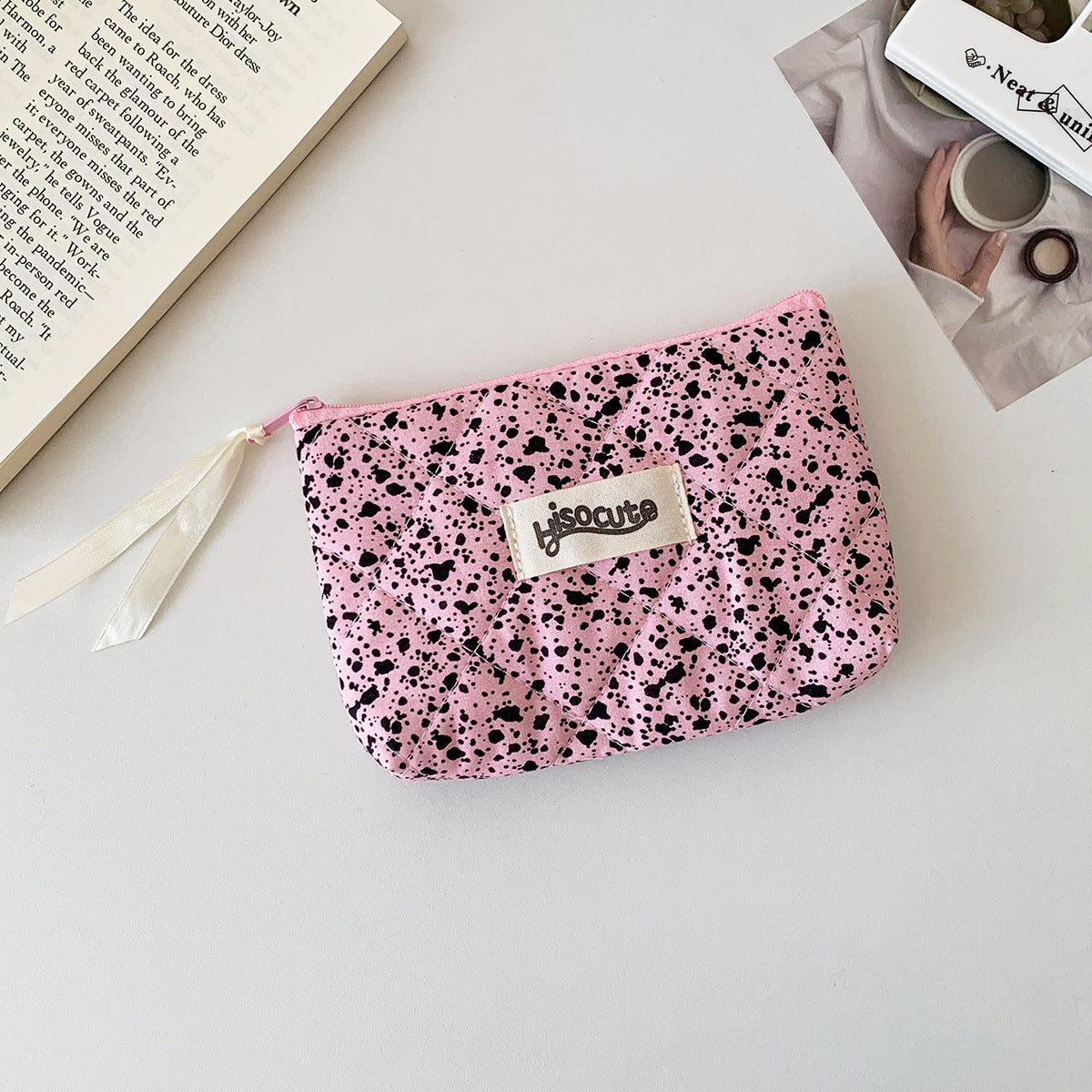 Attractive Quilted Good-looking Storage Portable Headset Makeup Bag