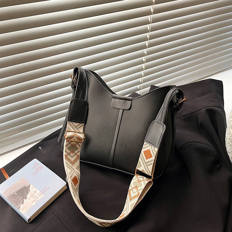 Women's Korean Style Affordable Luxury Fashion Retro Simple Solid Color Women's Shoulder Bag