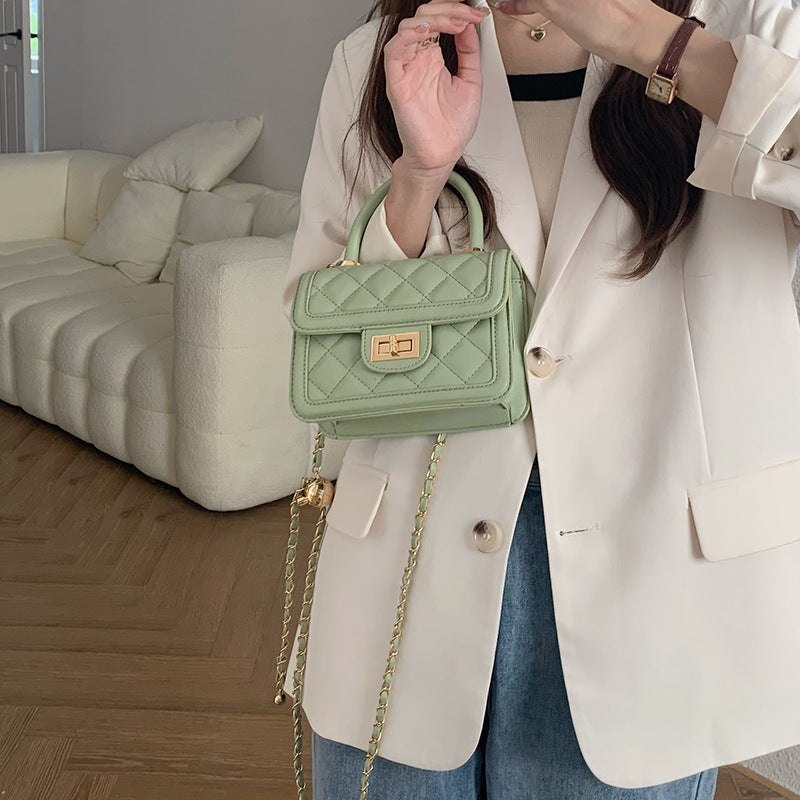 Women's Fashionable Classic Style Rhombus Chain Handbags